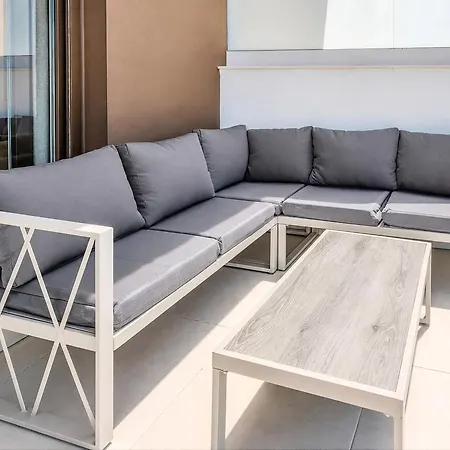 Ah2b - Modern Near Town Estepona